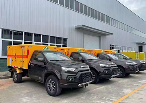 东成镇爆破器材运输车-保障安全与效率的关键